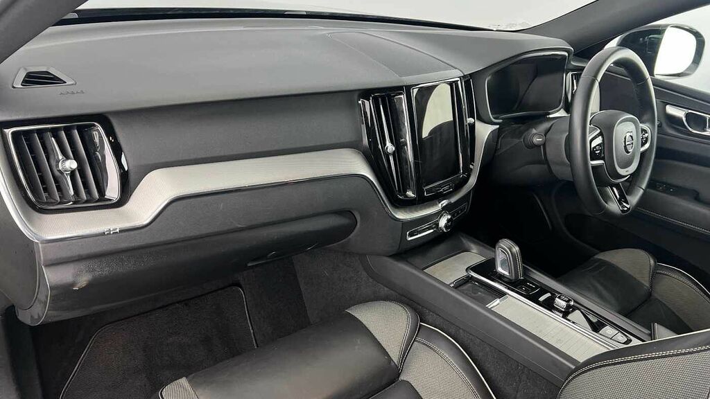 Volvo XC60 R-design, B5 Mild Hybrid LV71VOD Black #6