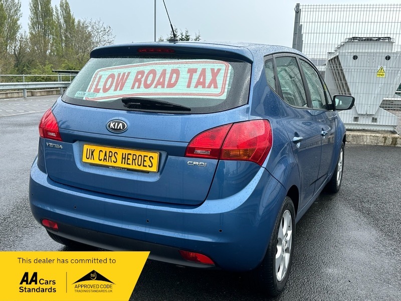 Kia Venga 35 Tax 1.4 Crdi Blue #2