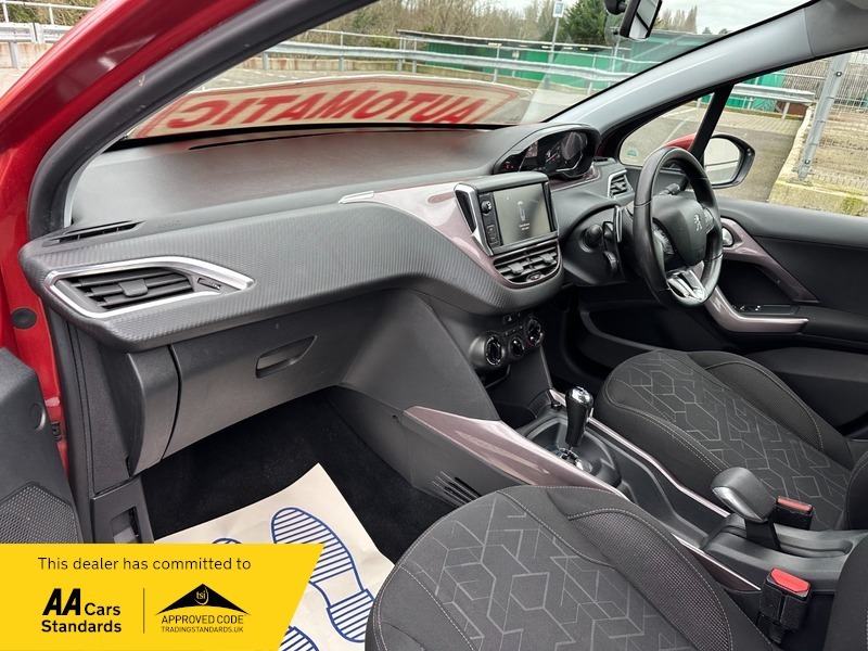Peugeot 2008 20 Tax Suv PN15BFY Orange #4