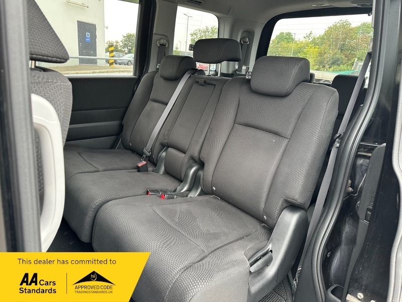 Honda StepWagon Mpv White #8