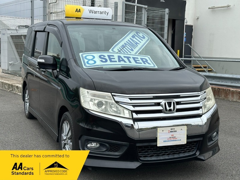 Honda StepWagon Mpv White #6