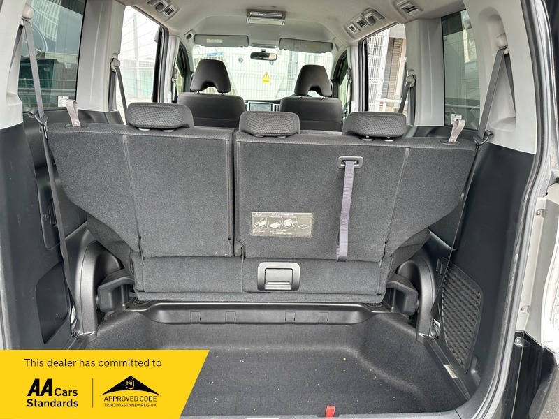 Honda StepWagon Mpv White #16