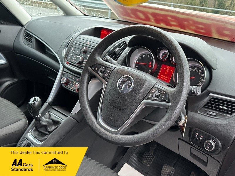 Vauxhall Zafira Exclusiv 1.4 Trubo Red #3