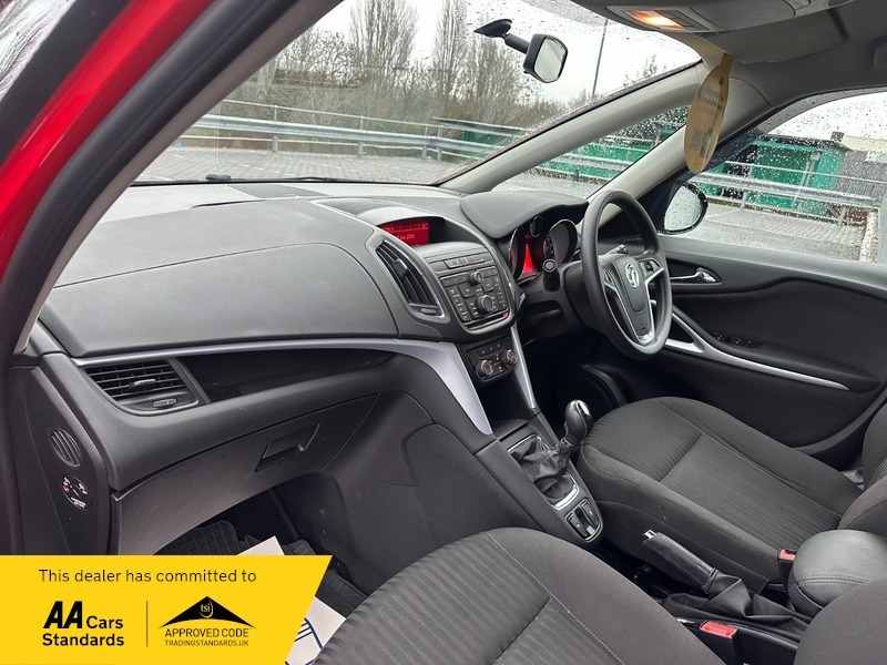Vauxhall Zafira Exclusiv 1.4 Trubo Red #5
