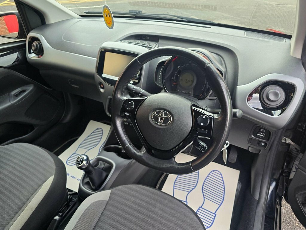 Toyota Aygo Aygo X-press Vvt-i YF19MVG Black #4