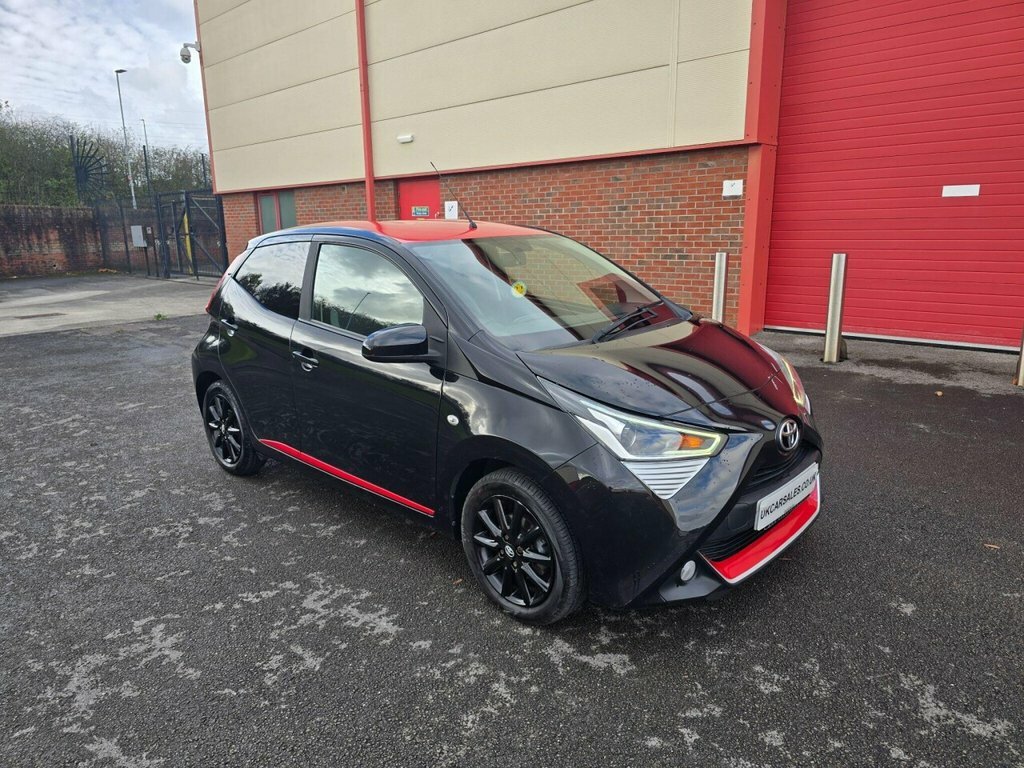 Toyota Aygo Aygo X-press Vvt-i YF19MVG Black #2