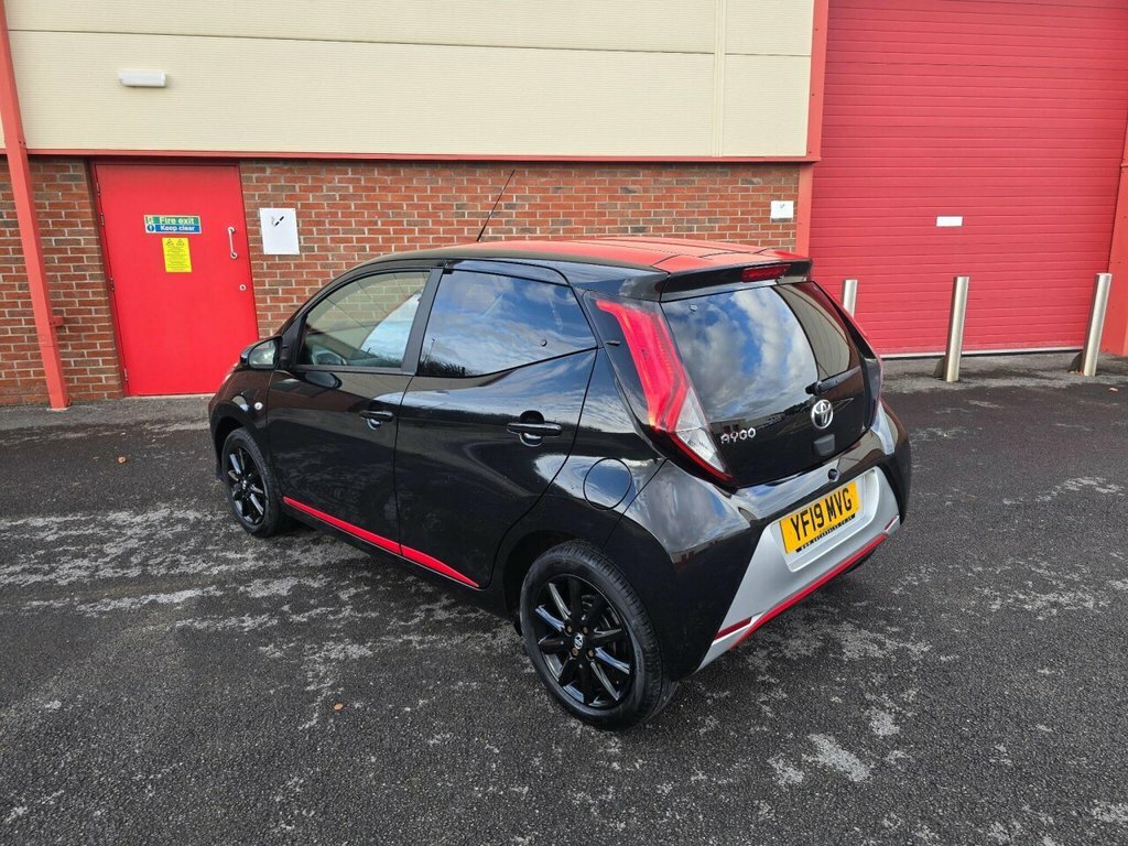 Toyota Aygo Aygo X-press Vvt-i YF19MVG Black #6