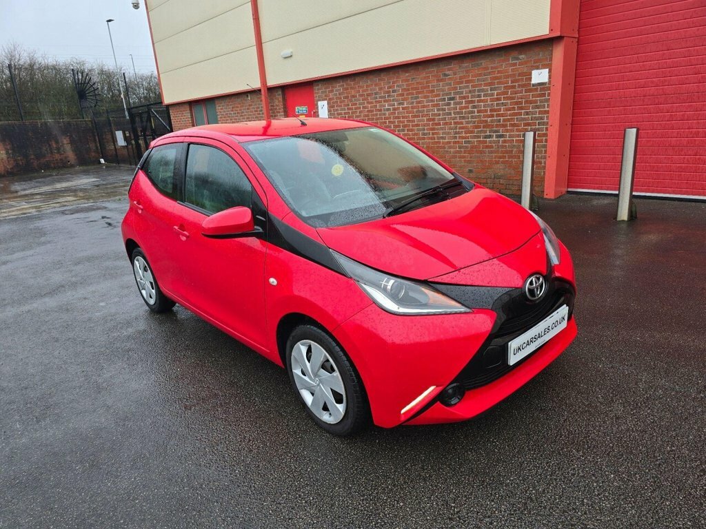 Toyota Aygo Hatchback AP15ORA Red #2