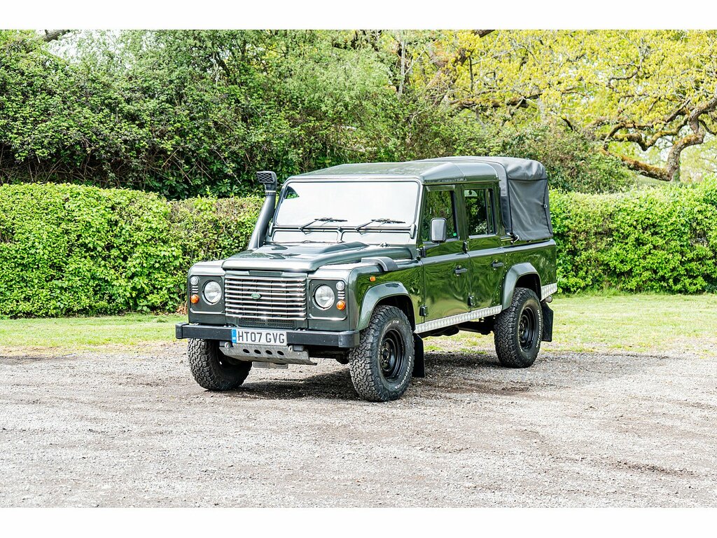 Land Rover Defender 110 County Green #5