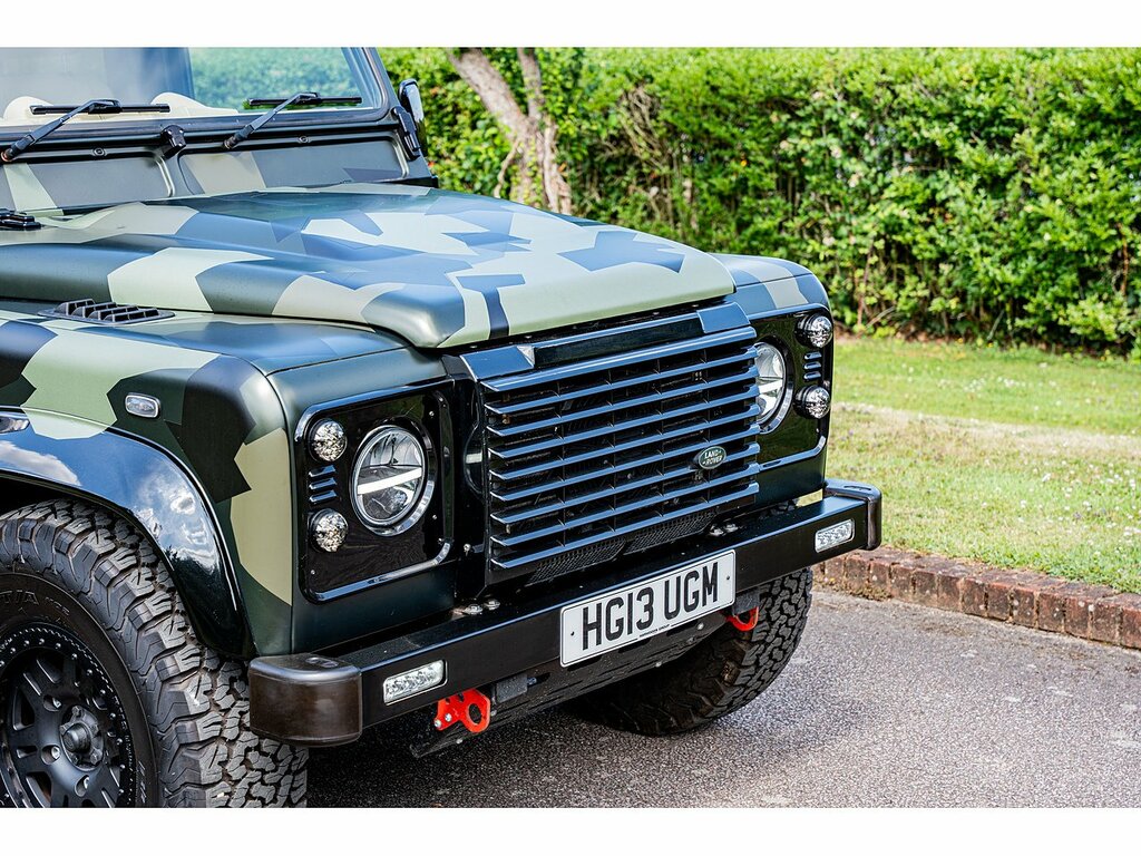 Land Rover Defender 90 Tdci Xs HG13UGM Black #5