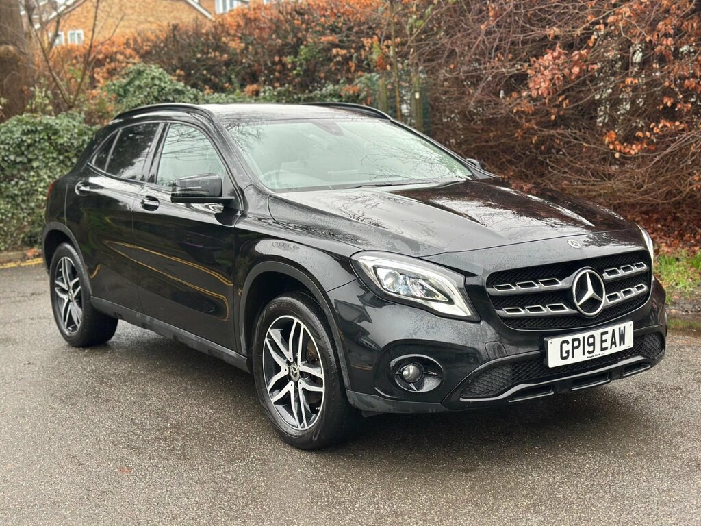 Mercedes-Benz GLA Class 1.6 Gla180 Urban Edition 7G-dct Euro 6 Ss GP19EAW Black #3