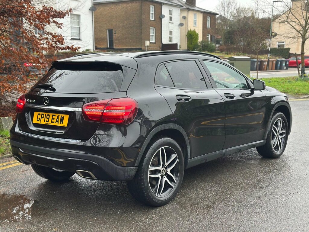 Mercedes-Benz GLA Class 1.6 Gla180 Urban Edition 7G-dct Euro 6 Ss GP19EAW Black #6