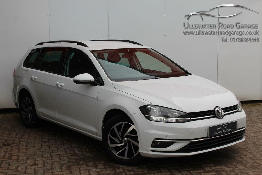 Volkswagen Golf Estate White