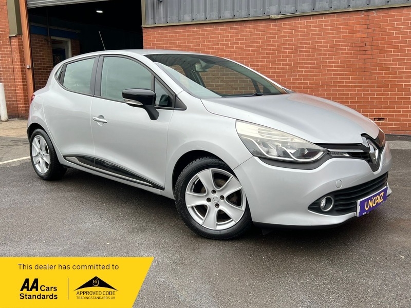 Renault Clio 1.2 16V Dynamique Medianav Silver