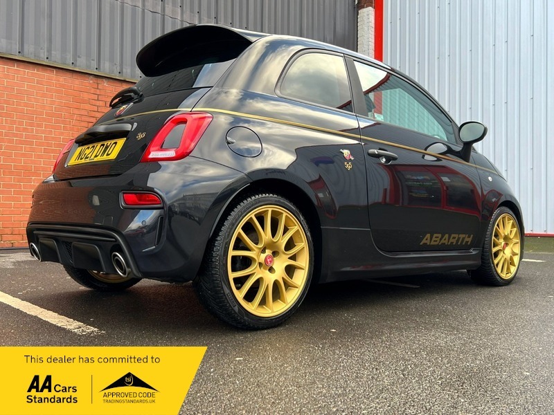 Abarth 595 1.4 T-jet Scorpioneoro Hatchback NG21DWO Black #4
