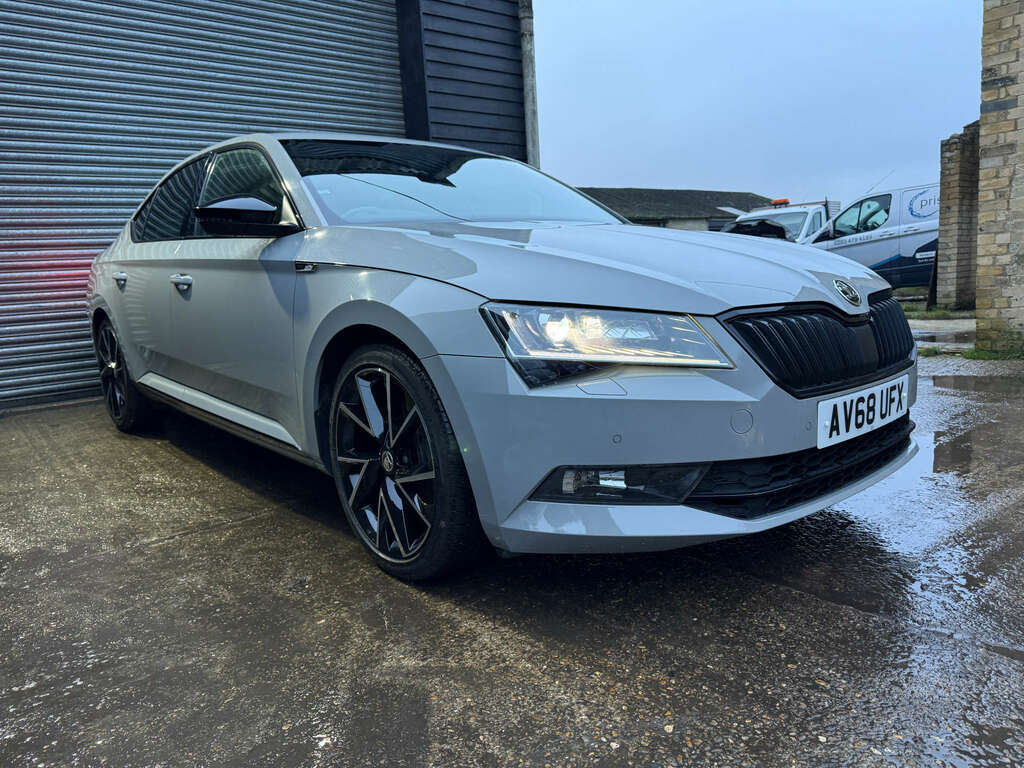 Skoda Superb 1.5 Superb Sportline Tsi Grey #6