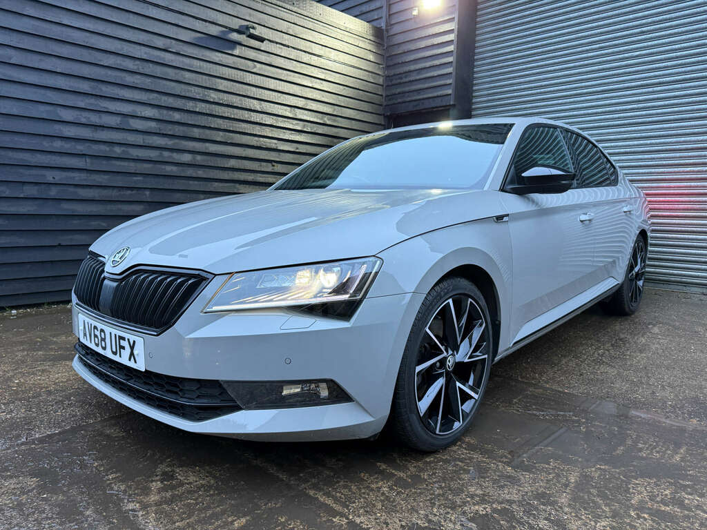 Skoda Superb 1.5 Superb Sportline Tsi Grey