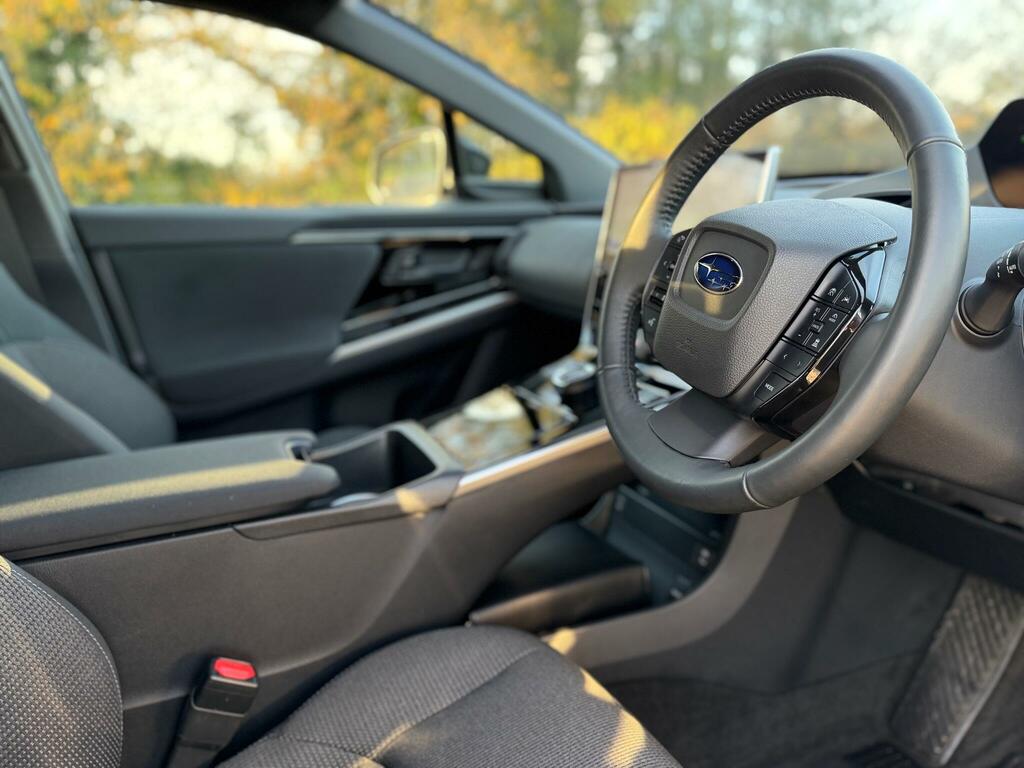 Subaru Solterra 71.4 Kwh Limited Awd Grey #2