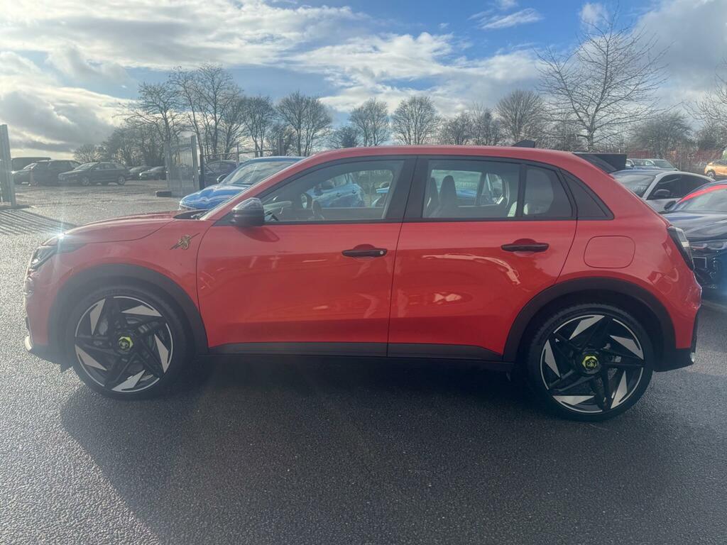 Abarth 600e 54Kwh Suv 240 Ps Orange #5