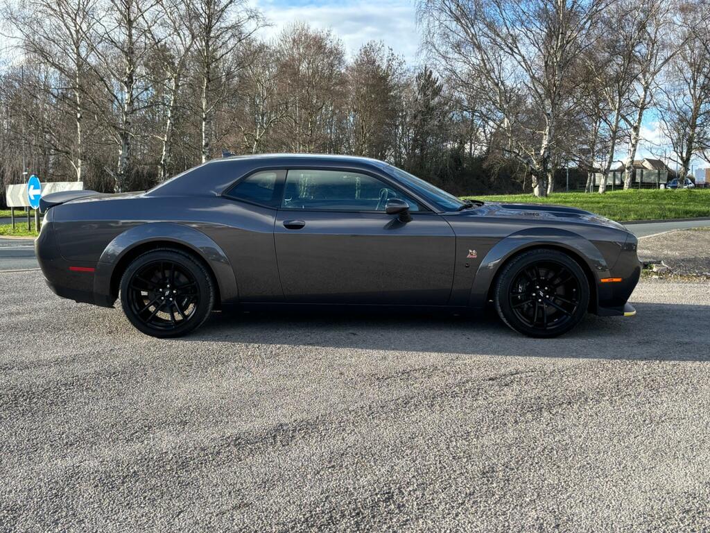 Dodge Challenger 0  #7