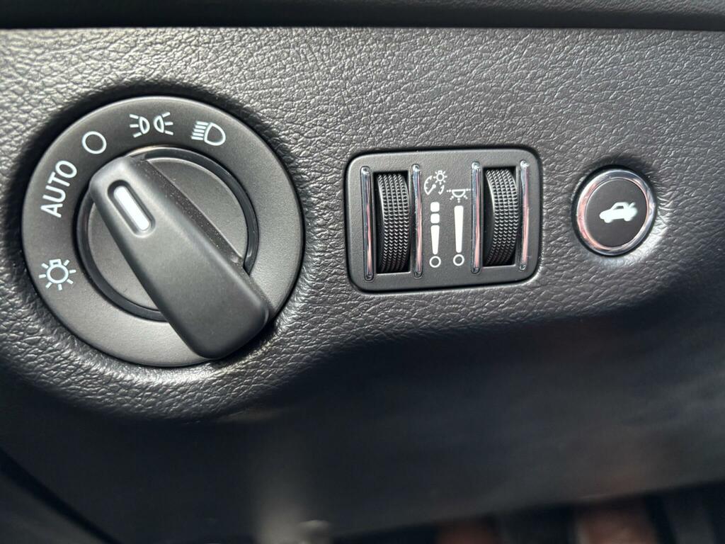 Dodge Challenger 0  #18