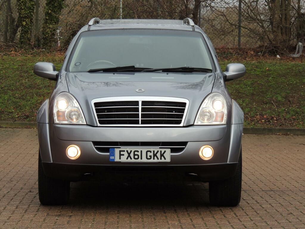 SsangYong Rexton 270 Ex Grey #9