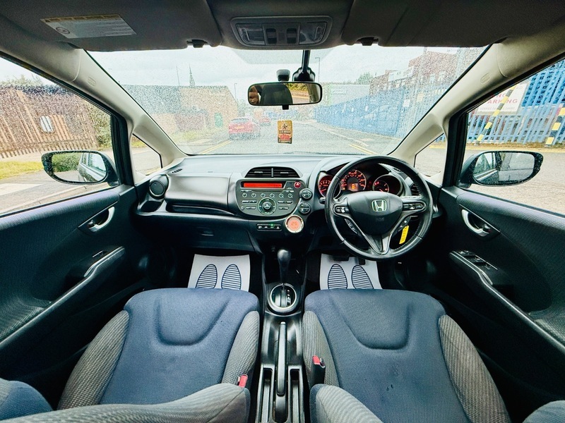 Honda Jazz I-vtec Ex GJ62UWB Black #3