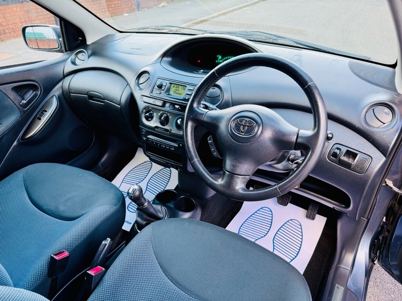 Toyota Yaris Vvti Blue PE54XHN Blue #3