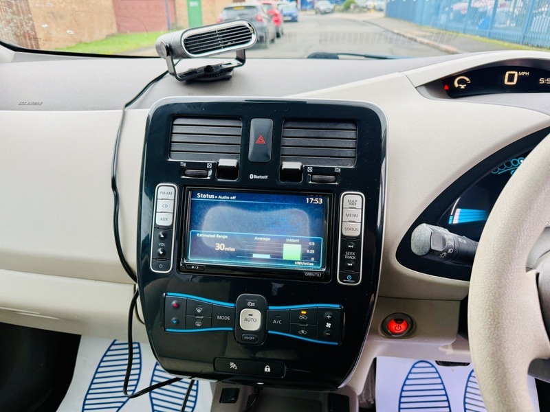 Nissan Leaf Leaf White #12