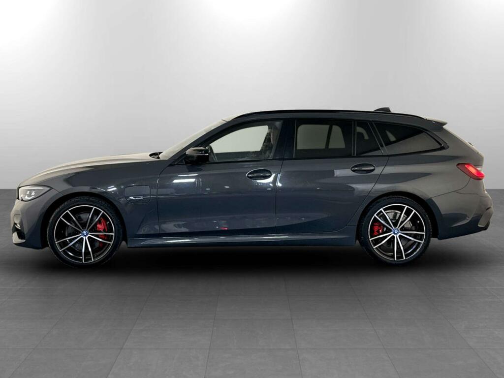 BMW 3 Series 2.0 330E 12Kwh M Sport Pro Edition Touring Pet FG71UBB Grey #4