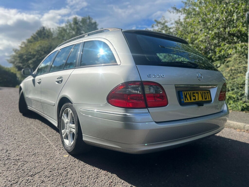 Mercedes-Benz E Class 2.1 Cdi Avantgarde KV57VDT Silver #4