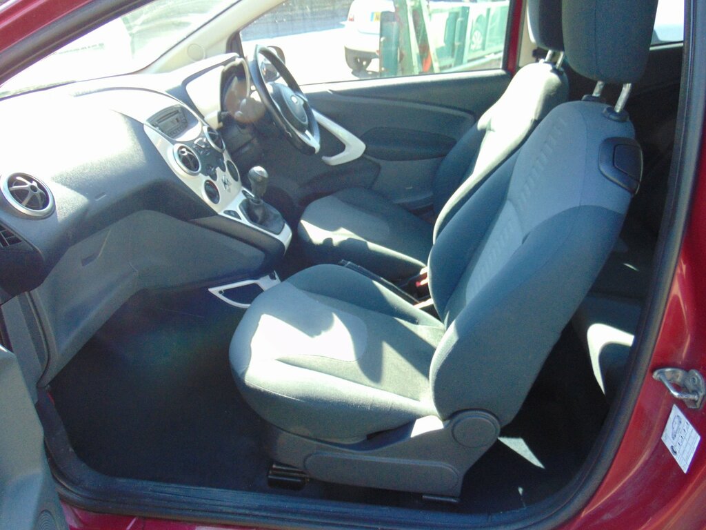 Ford KA Zetec 3-Door AK11UNP Red #5