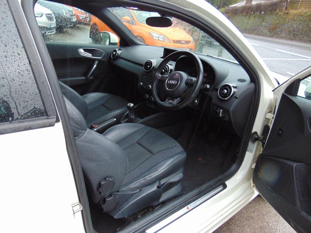 Audi A1 1.4 Tfsi S Line Hatchback Euro 5 YT12ECC White #5