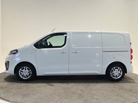 Vauxhall Vivaro 1.5 Turbo D YE72RVX #4