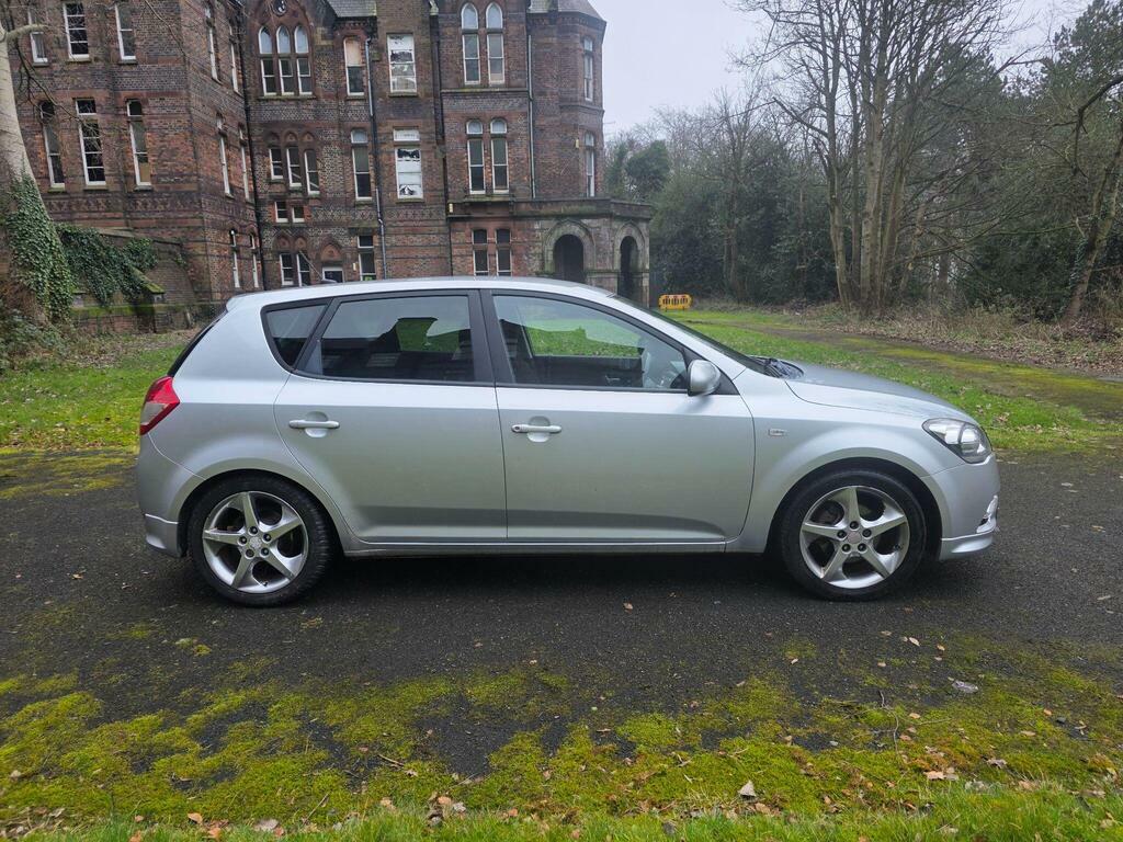 Kia Ceed 1.6 Crdi 3 Hatchback Silver #4
