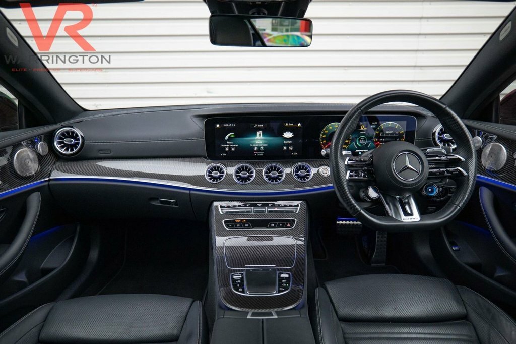 Mercedes-Benz E Class 3L Amg Night Edition Black #2