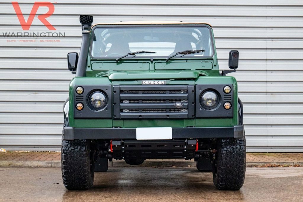 Land Rover Defender 90 Suv P968BTA Green #3