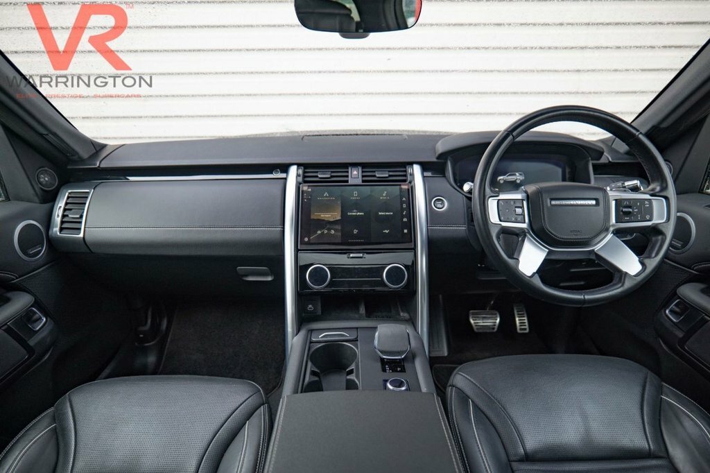 Land Rover Discovery 3L R-dynamic Hse Black #2