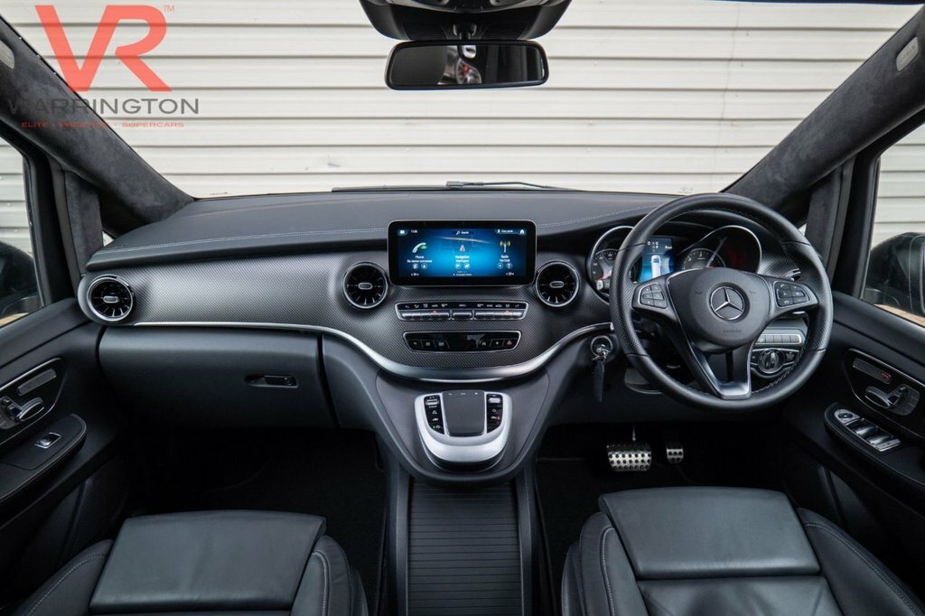 Mercedes-Benz V Class 2L Amg Line LM25HKL Grey #2