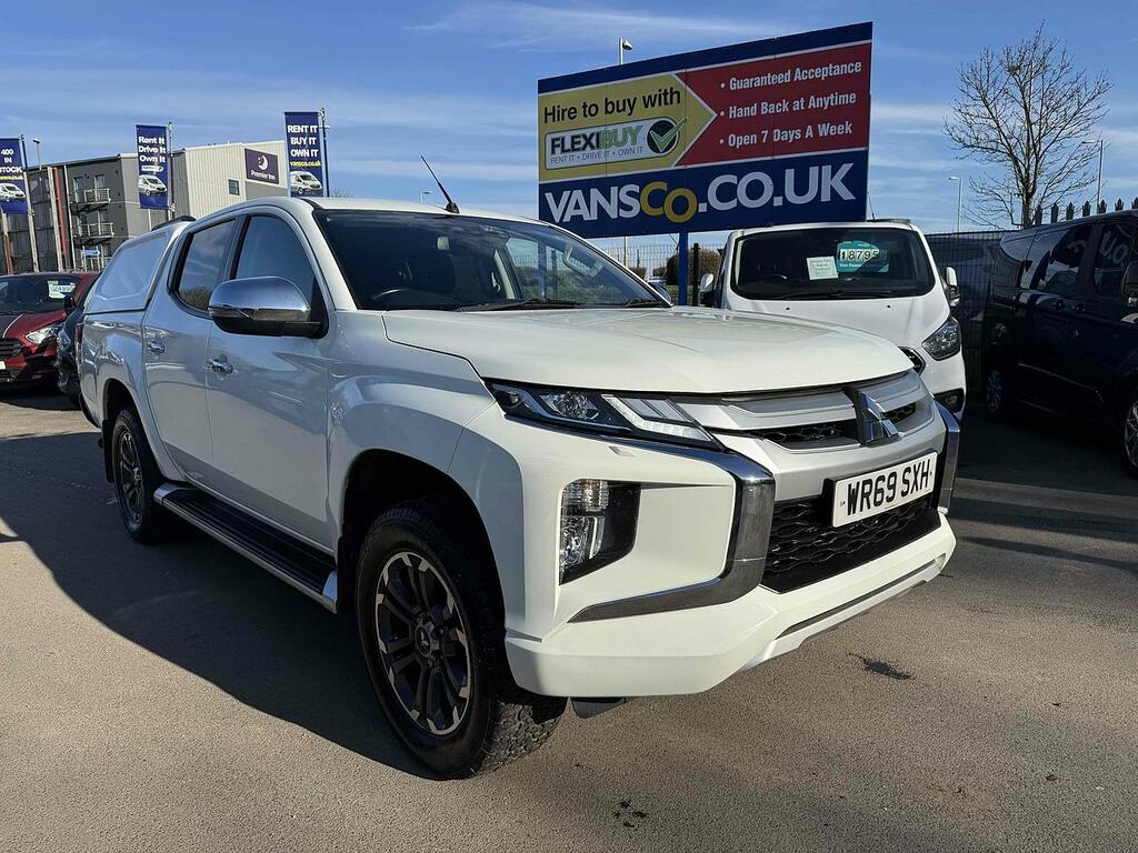 Mitsubishi L200 Di-d Dc Warrior 2.2 Pickup Pi WR69SXH White #4
