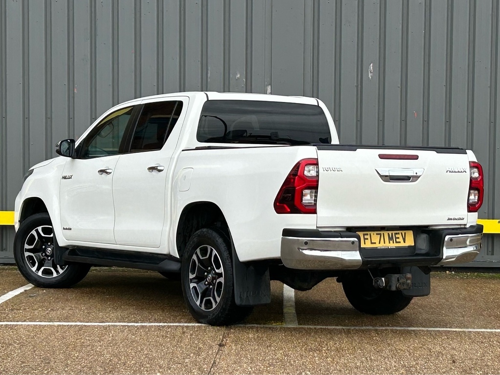 Toyota HILUX D-4d Invincible Pickup 2.4 Pickup Ma FL71MEV White #6