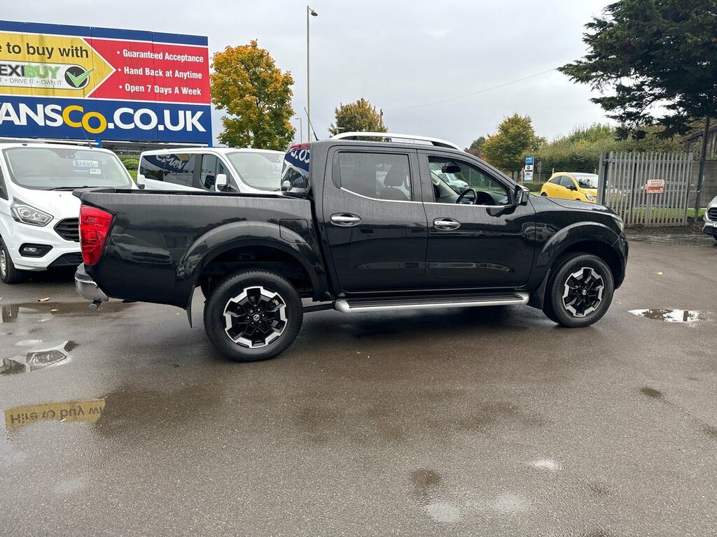 Nissan Navara 2.3 Dci Tekna Pickup Double Cab 4W EJ20TCU Black #6