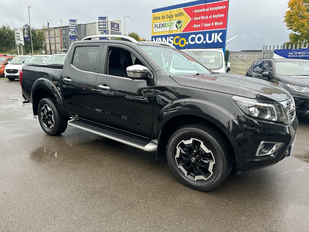 Nissan Navara 2.3 Dci Tekna Pickup Double Cab 4W EJ20TCU Black #3