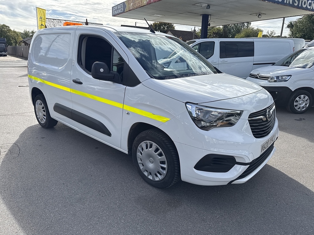 Vauxhall Combo 1.5 Turbo D 2000 Sportive Panel Van Man VU20XYC White #3
