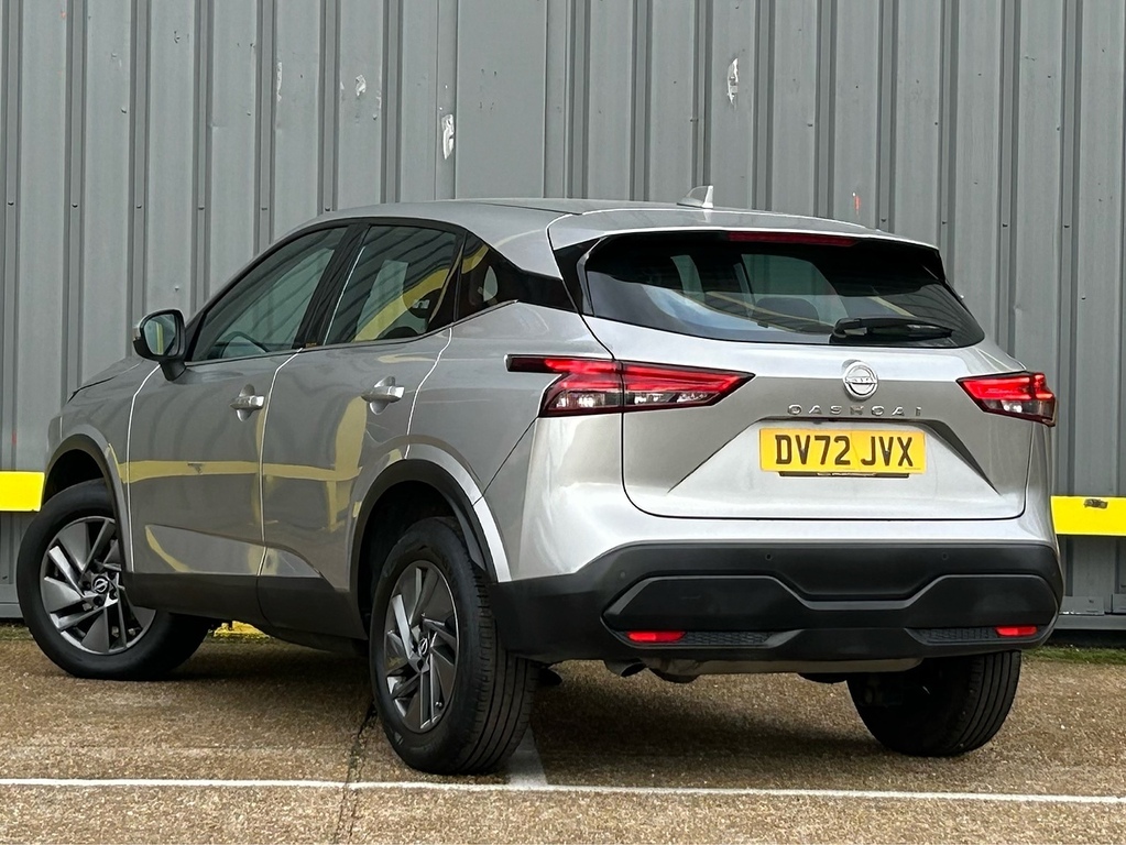 Nissan Qashqai Dig-t Mhev Acenta Premium Suv 1.3 Hy DV72JVX Silver #5