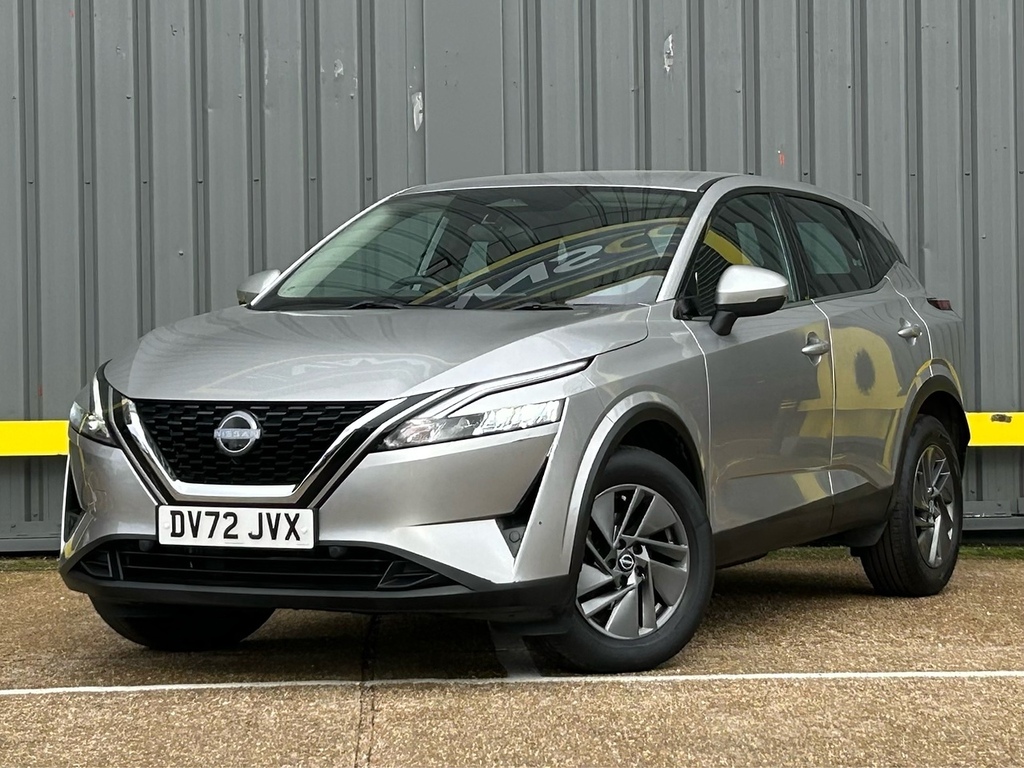 Nissan Qashqai Dig-t Mhev Acenta Premium Suv 1.3 Hy DV72JVX Silver #3