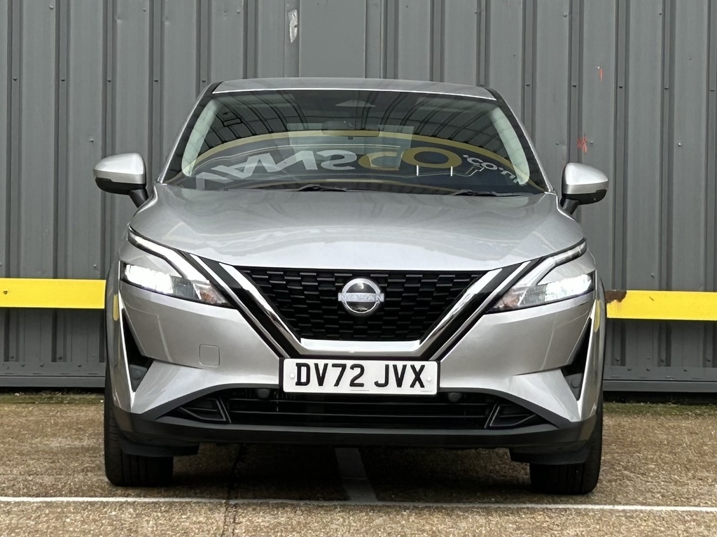 Nissan Qashqai Dig-t Mhev Acenta Premium Suv 1.3 Hy DV72JVX Silver #2