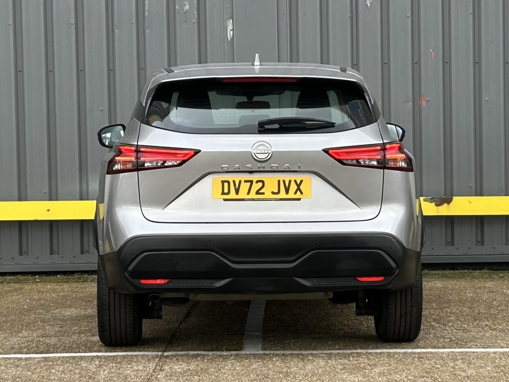 Nissan Qashqai Dig-t Mhev Acenta Premium Suv 1.3 Hy DV72JVX Silver #6