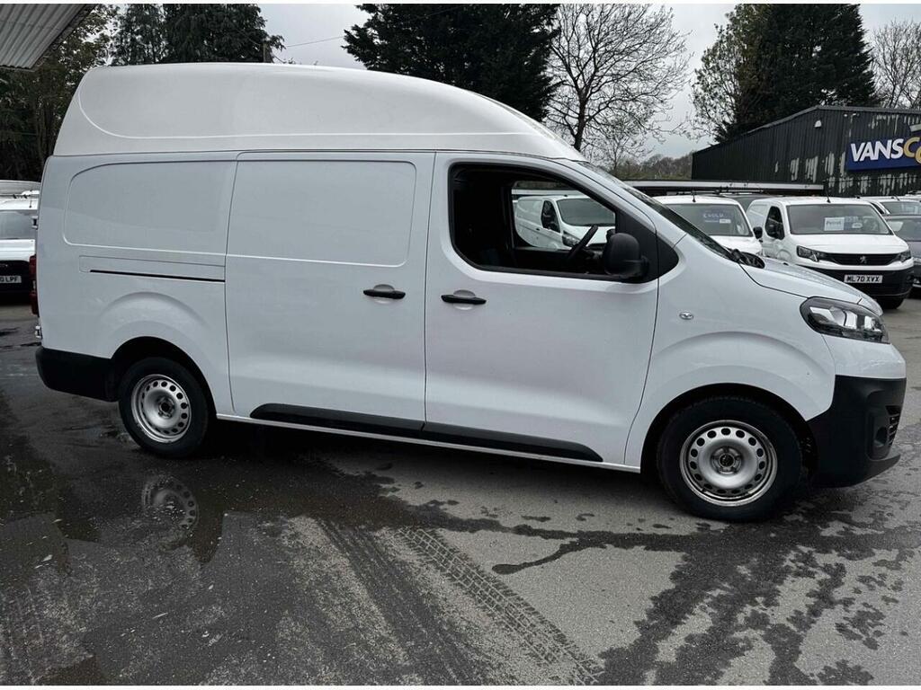 Vauxhall Vivaro 1.5 Turbo D 2900 Dynamic Panel Van 6Dr Manu VK72RFY White #2
