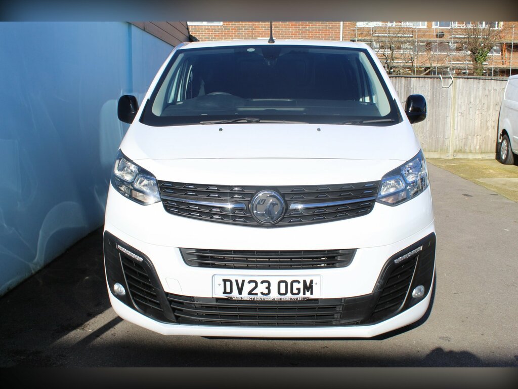 Vauxhall Vivaro 2900 Pro 1.5 Hdi 100 Sat Nav Reverse Camera Air Co DV23OGM White #4